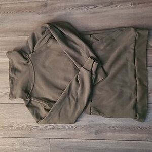 Latched Mama Harbor Snap Pullover Hoodie Size Small in Green